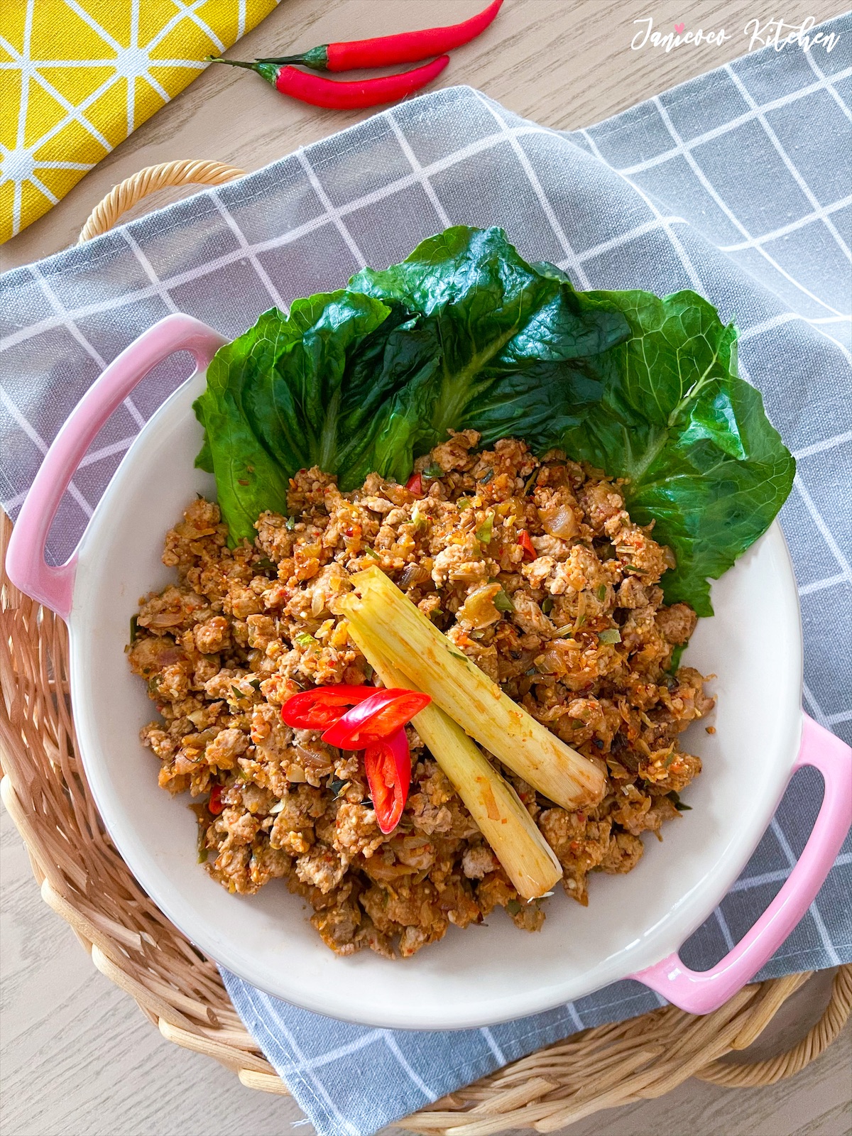 泰式香葉肉碎生菜包 食譜、做法 | CeliaChan的Cook1Cook食譜分享