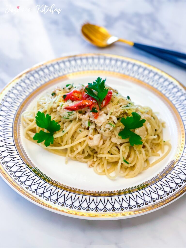 西式意粉🍝香辣忌廉蒜蓉蟹肉意粉 簡單方便炒意粉 – Janicoco Kitchen